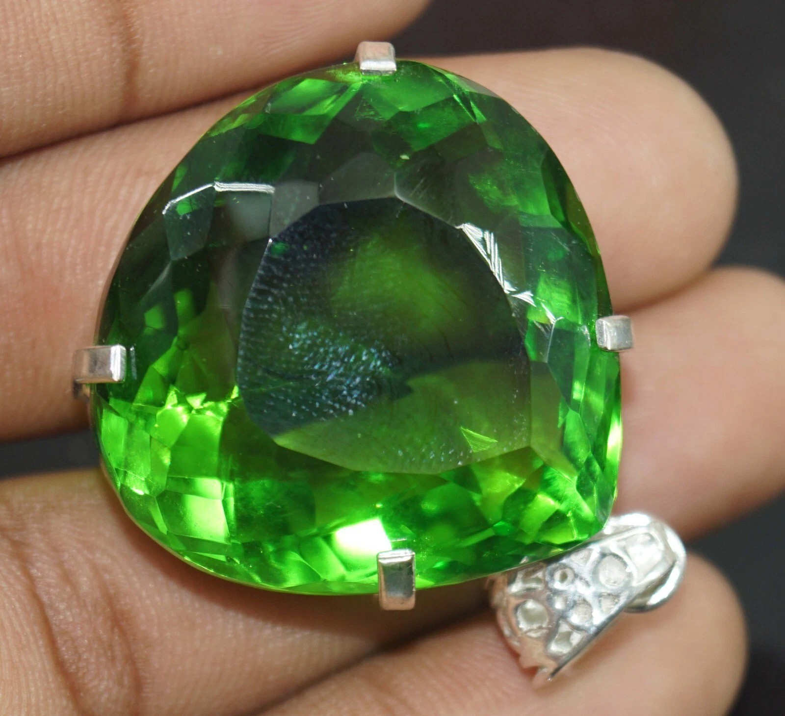 Certified Natural 101.60 Ct Green Topaz Pear Cut Pendant Loose Gemstone