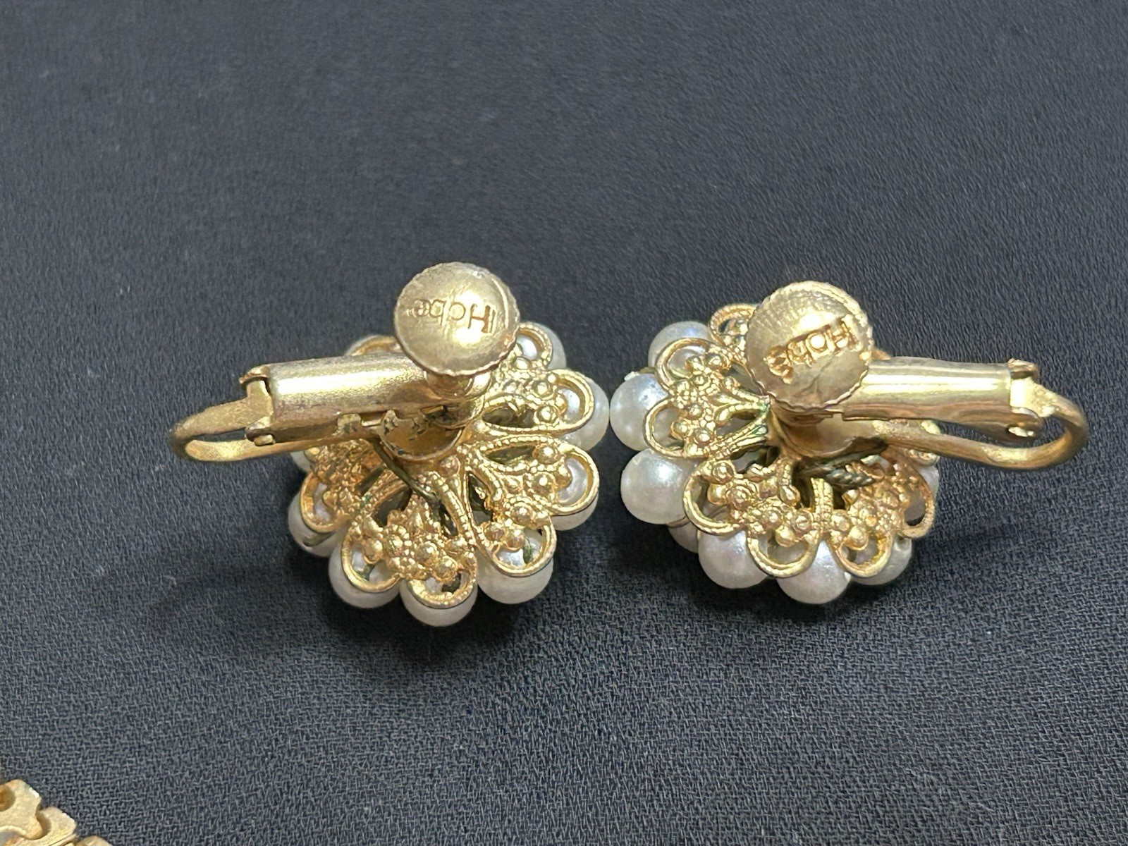 Vintage HOBE Faux Pearl~Gold Tone Jewelry Set Necklace, Bracelet,Earrings 3pc.
