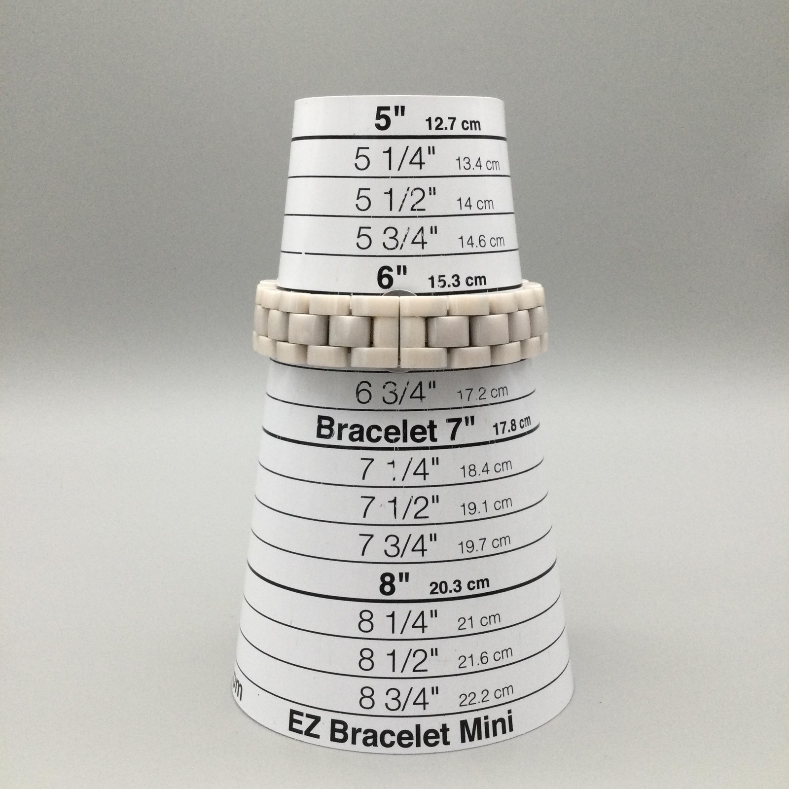 Isaac Mizrahi Live Womens Watch 34mm MOP Dial Ceramic Bracelet New Battery 6.5″