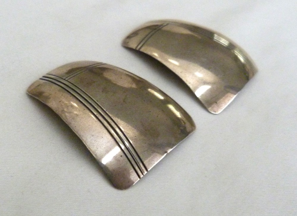 1 5/8″ LONG VINTAGE MARIAN NEZ NAVAJO NATIVE AMERICAN STERLING SILVER EARRINGS