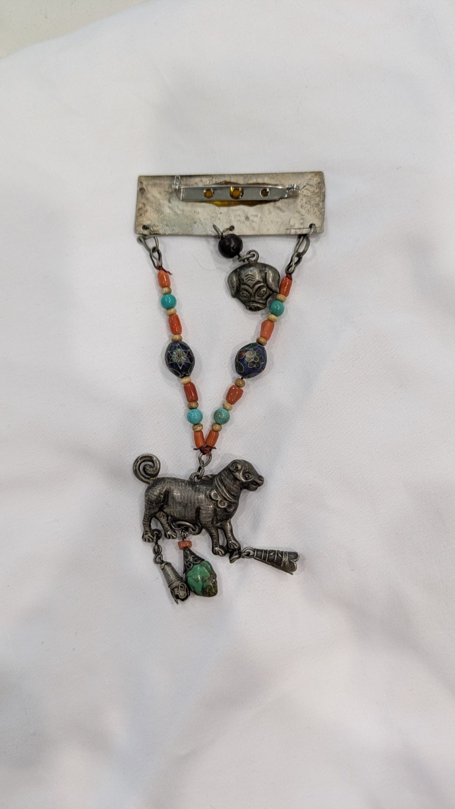 Beaded Animal Charm Pendant – Silver Tone Metal, Multicolor Round Beads