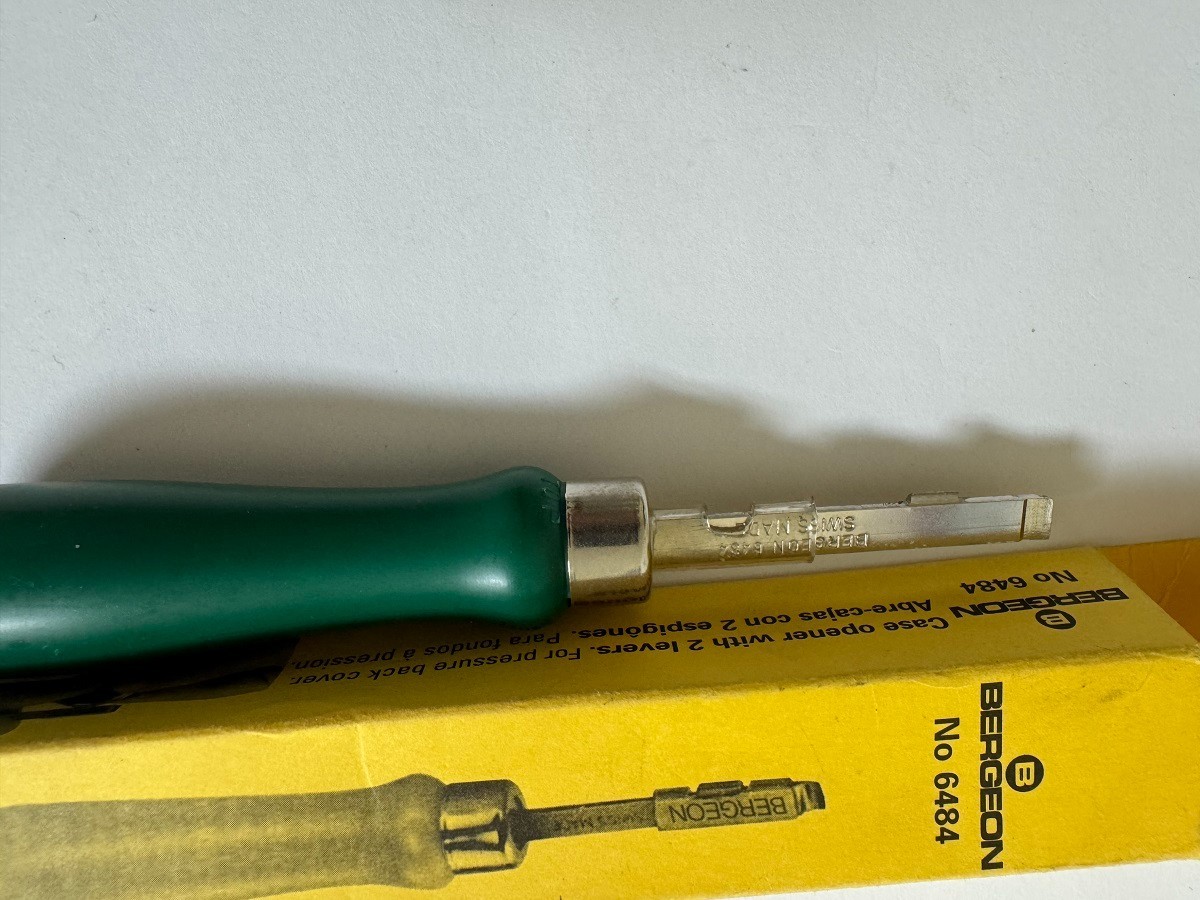 BERGEON 6484 RIGHT HANDED Case opener with 2 levers for pressure back covers