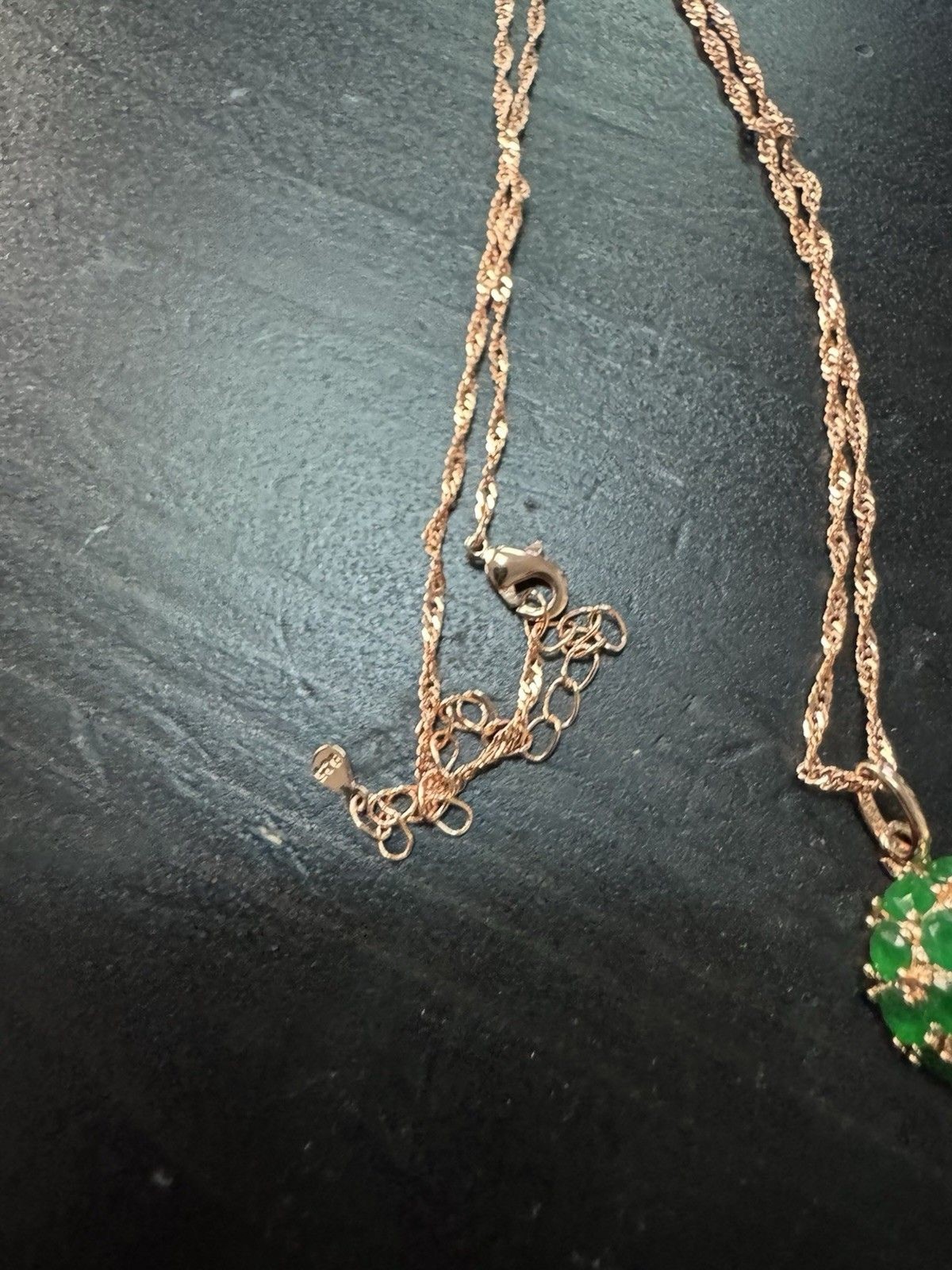 585 14K RG Stamped Rolled Gold Cluster Green Emerald Pendant 19” Necklace Chain