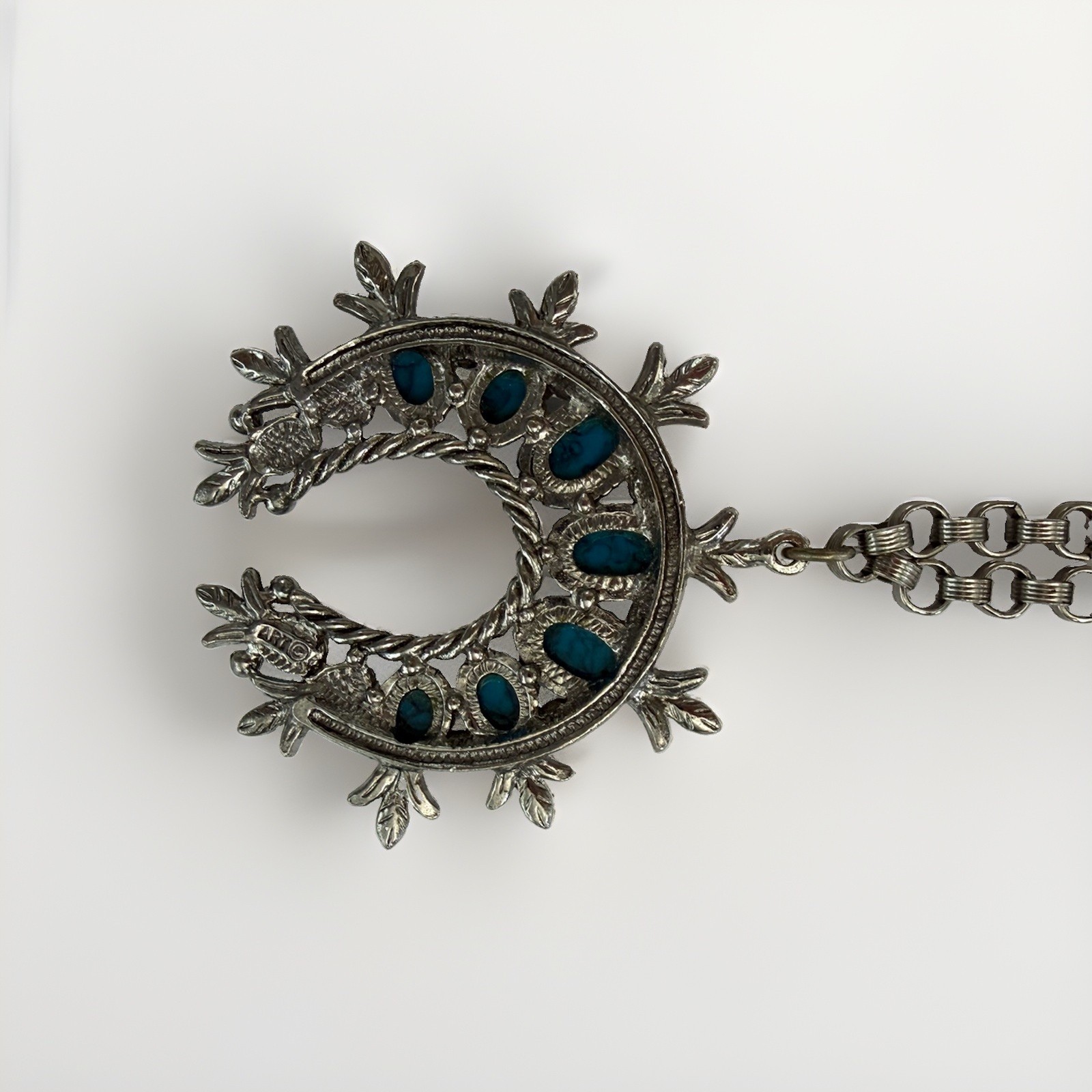 Vintage ART Signed Silver Tone Turquoise Cabochon Wreath Pendant Necklace 14.5”