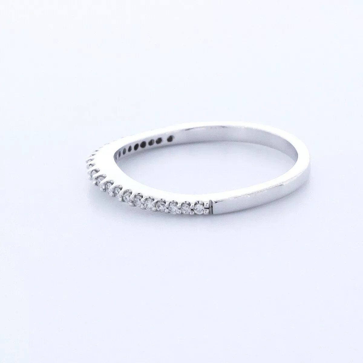 Classic Wedding Band Petite Solid 18K Gold 0.23 CT Round Natural Diamond F VS2