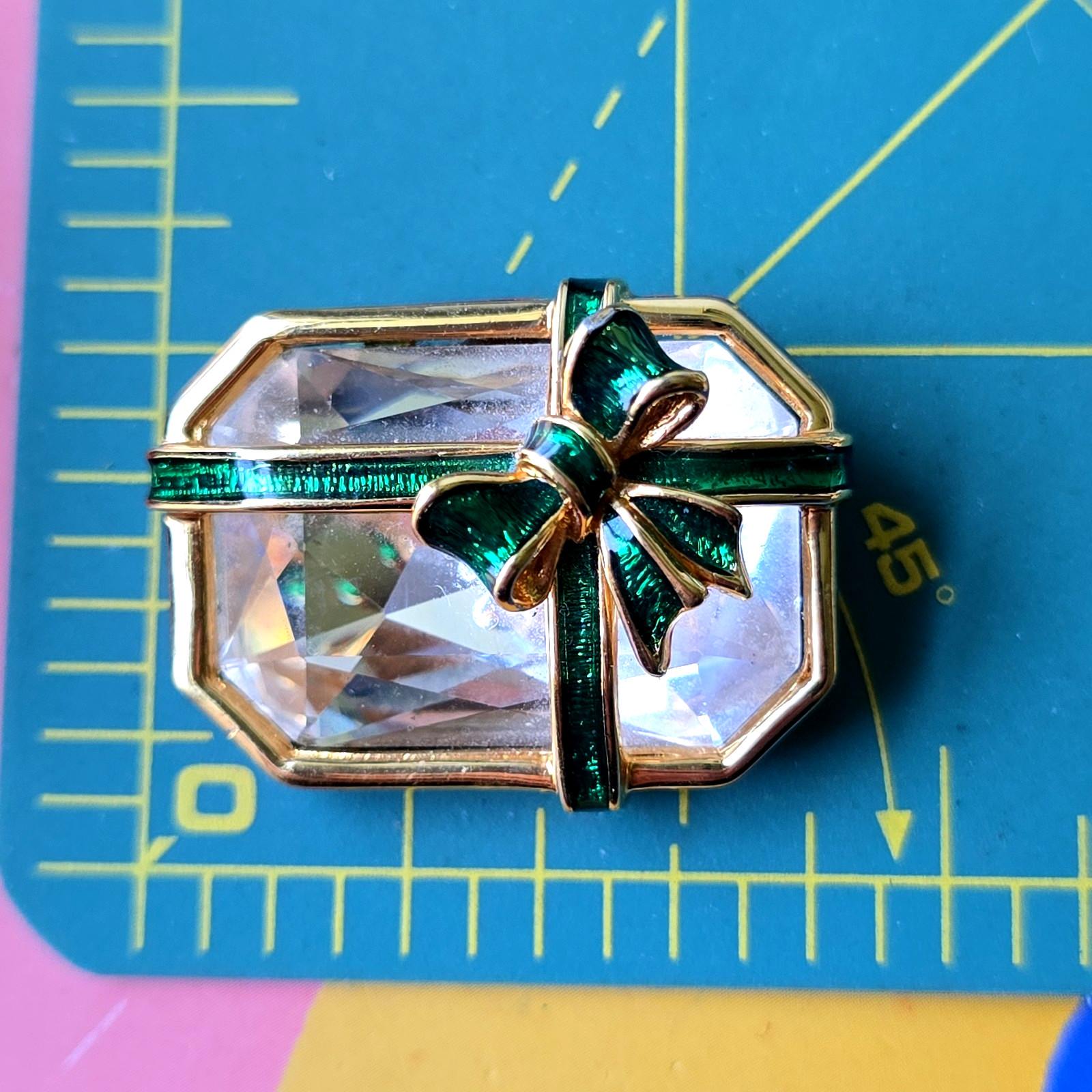 Vintage Swarovski Swan Mark Christmas Gift Crystal Pin Brooch