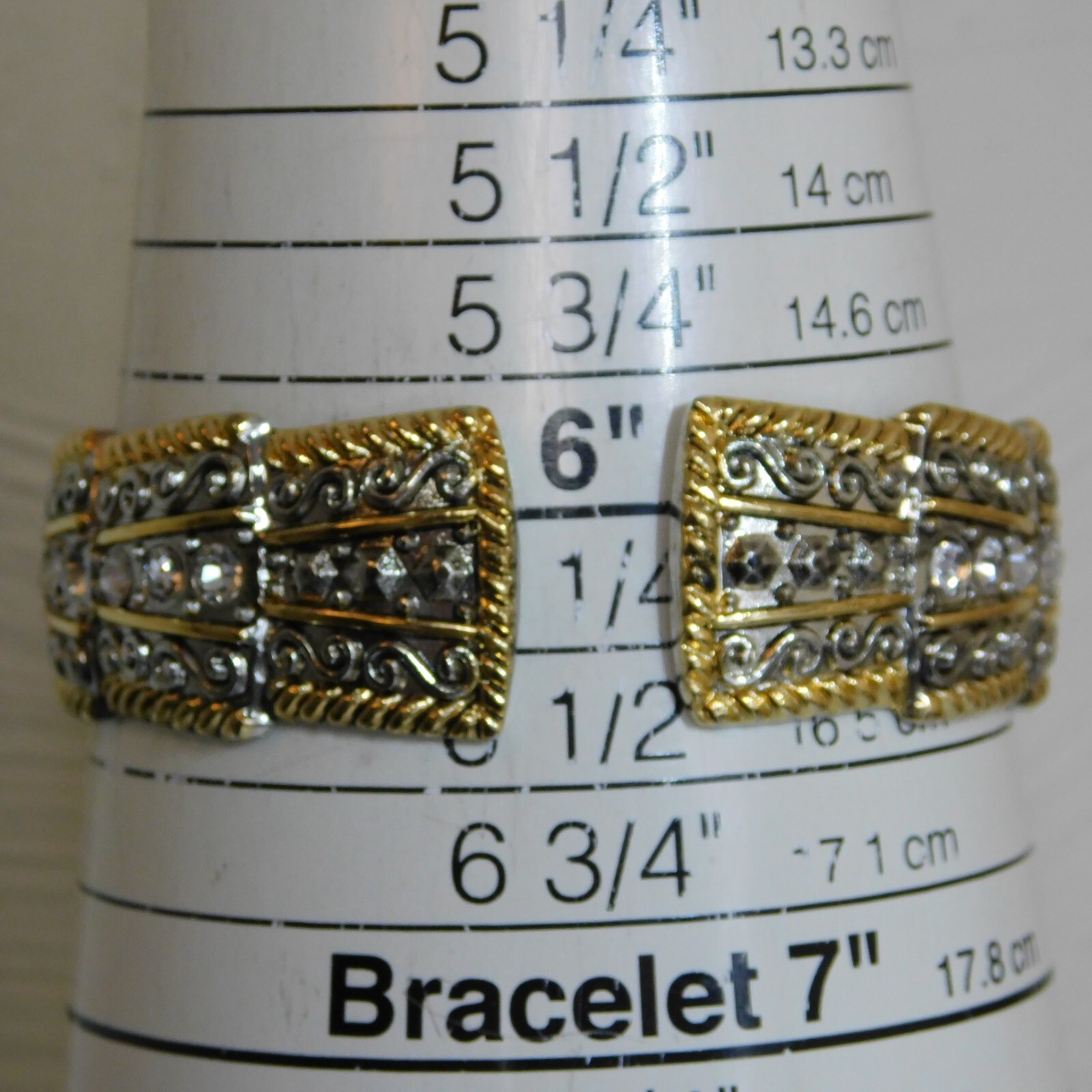 Accutime Watch Corp. JC2D22TT Cuff Bracelet Women’s Watch Sz. 6 1/4″ New Battery