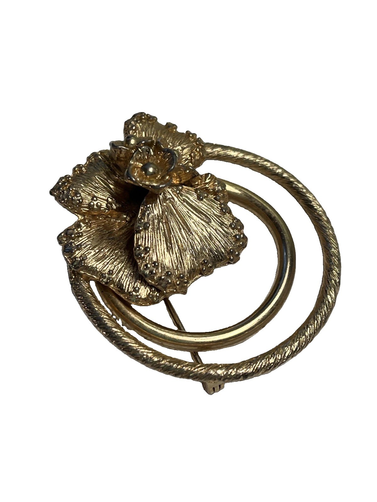 Hilco Vintage Gold Tone Double Circle Floral Signed 3-D Brooch w/patent 177-528