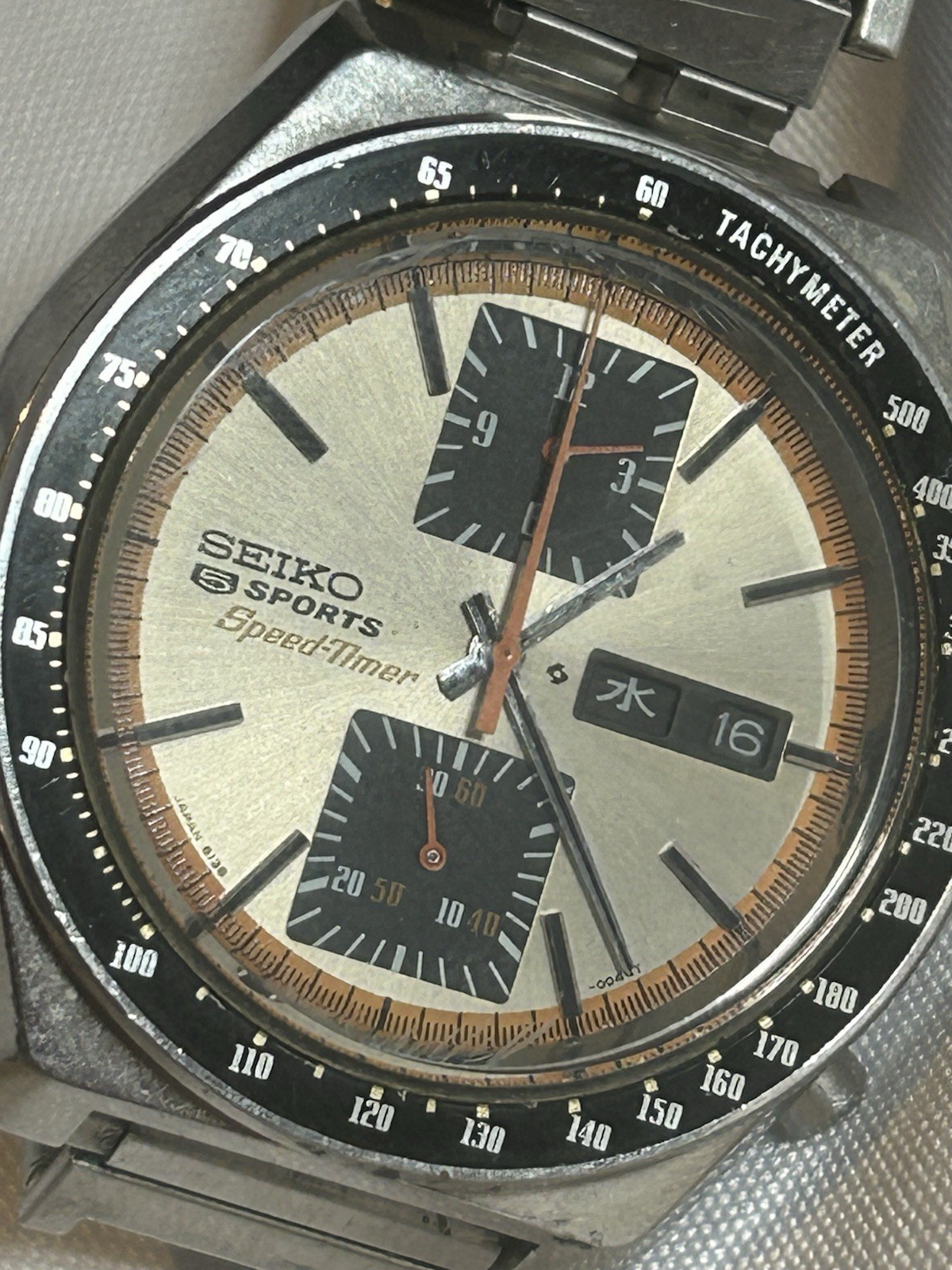 SEIKO 6138-0030 5 Sports Speed-Timer Champagne Dial Chronograph Automatic 1973