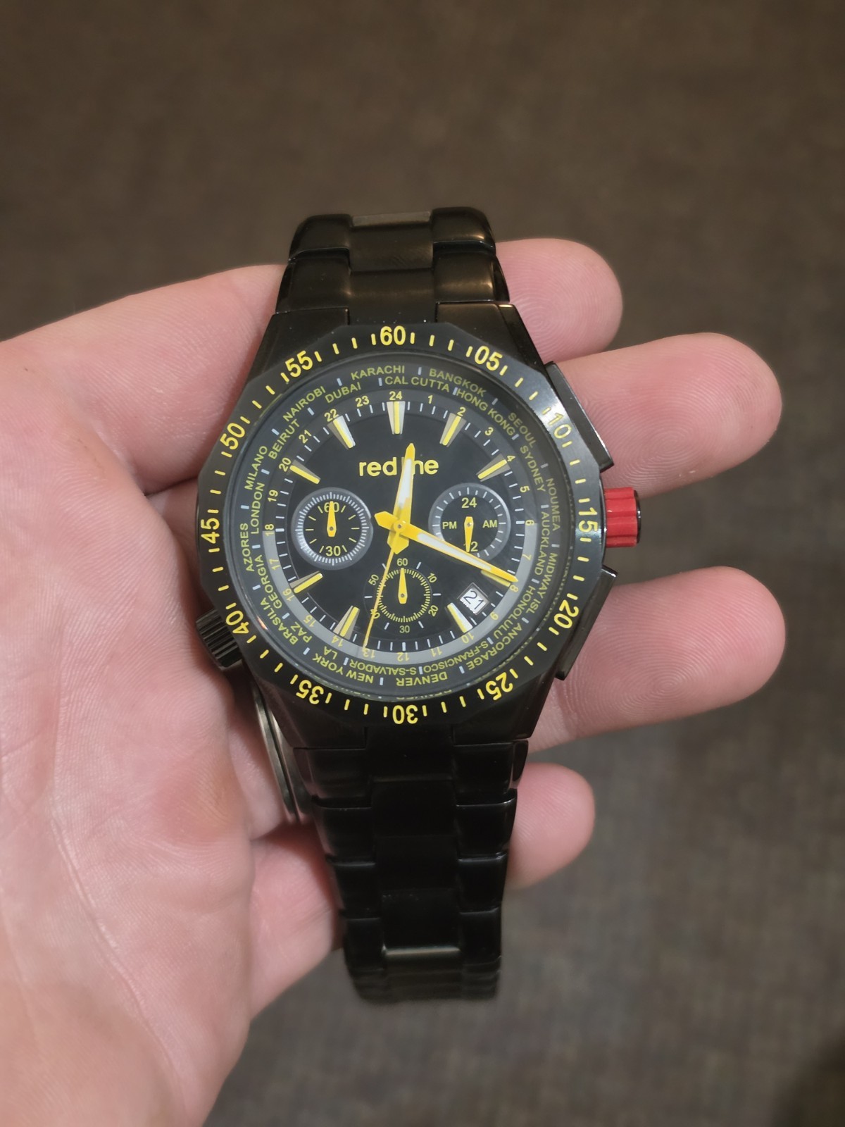 Red Line Men’s Chronograph Black Dial Yellow Accents Nice Watch! New Battery