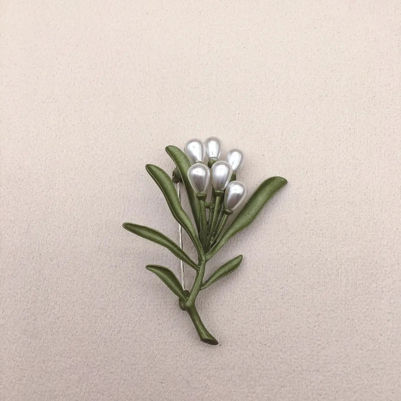 Vintage Green Color Plant Pearls Brooch Pin Flower Brooch For Women Jewelry Gift