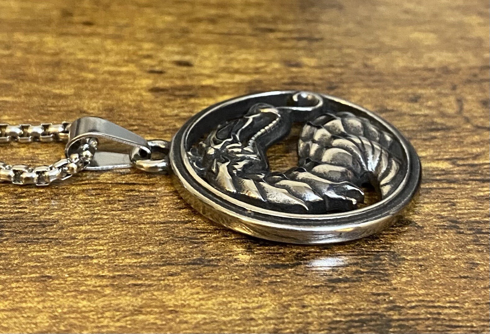 1pc Mortal Kombat Dragon Head Charm Pendant With 23” Necklace Movie Video Game