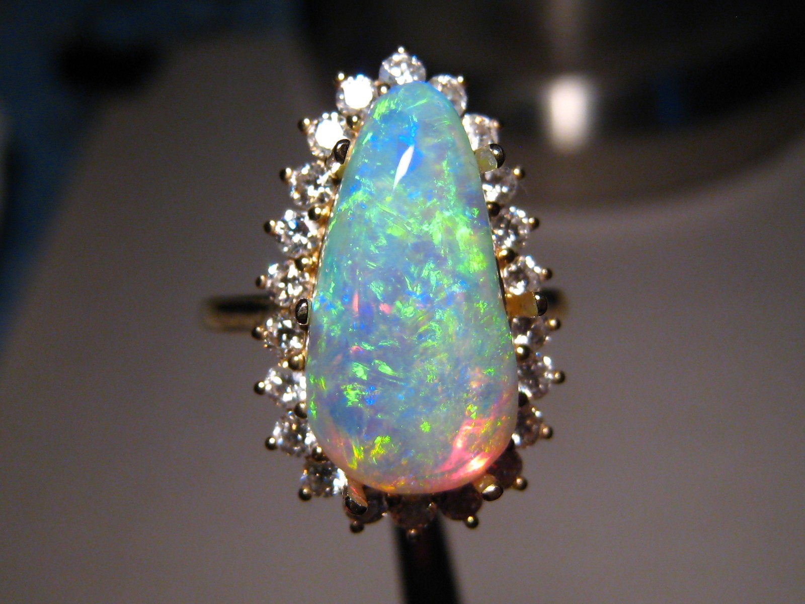3.7 ct. , Gem Opal & Diamond Ring , Solid 18k Yellow Gold