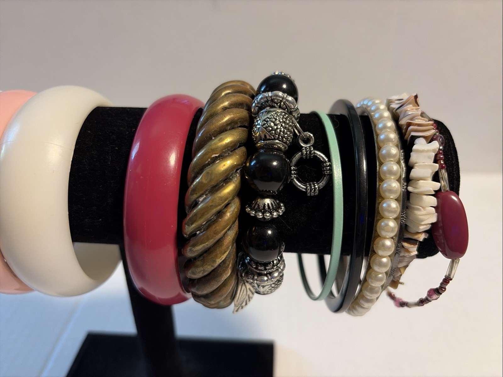 Beautiful Vintage Bangle Bracelets Lot Of 18 – Variety- Charms, Metal & Plastic