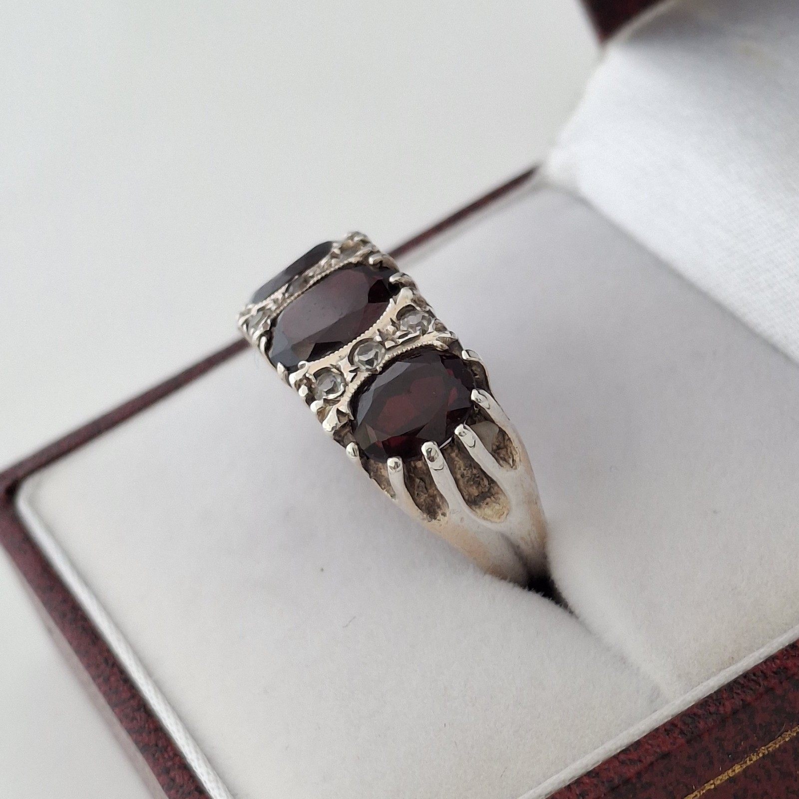 Vintage Sterling Silver Garnet Trilogy Ring Size M 4.58g