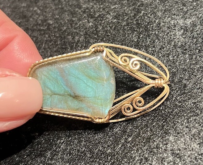 10k Gold Pendant w/ Blue Labradorite Stone 1.75”L Abstract 7.83g Artsy Cottage