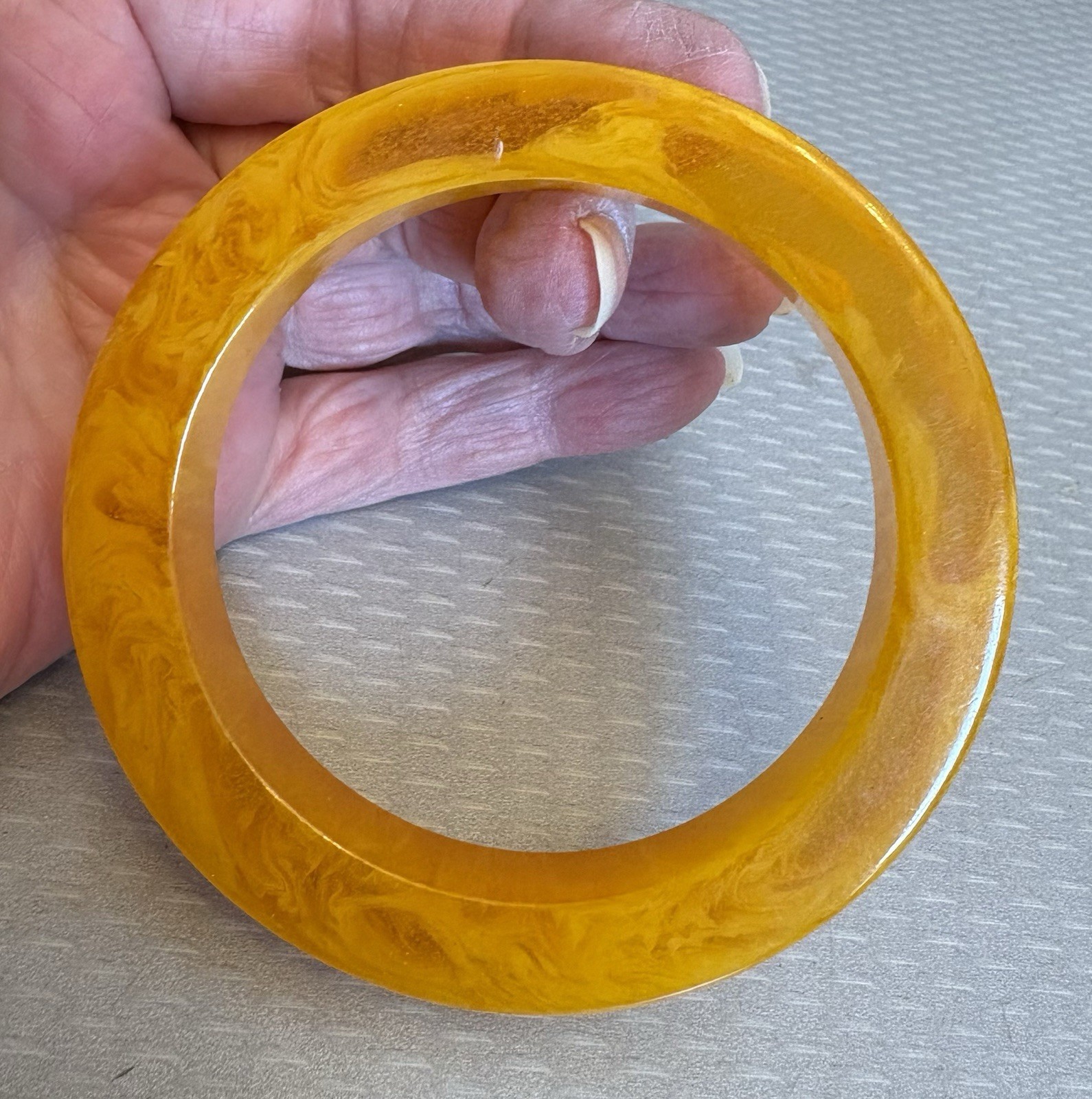 Vintage Egg Yolk Bakelite Bangle Chunky Translucent Marbled Yellow TESTED 40g