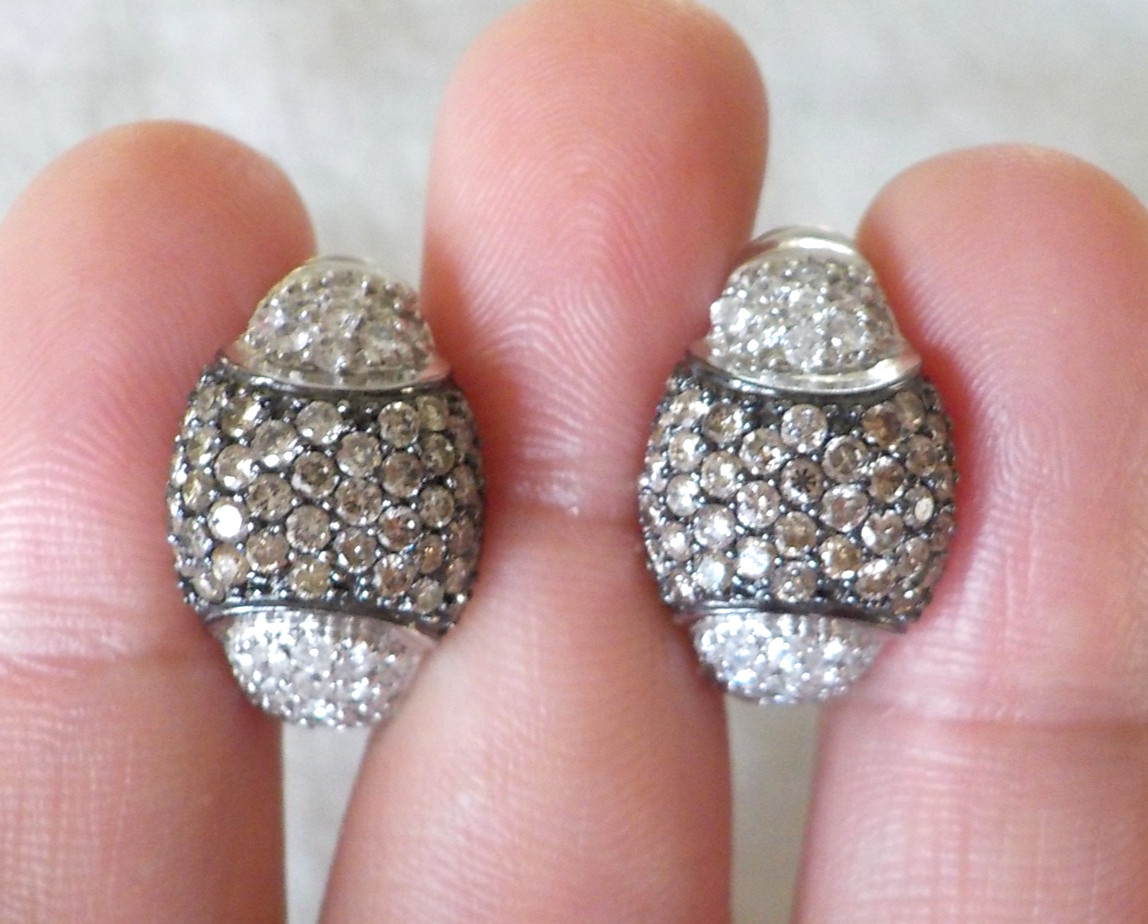 Sparkling 14K White Gold Hoop Diamond Earrings – 8.20 gms, 0.70 in, 1.28 ctw