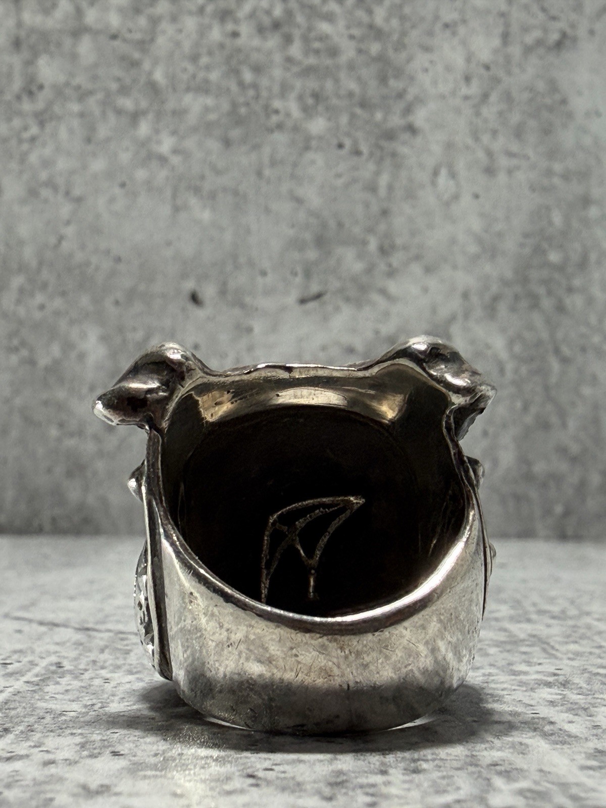 VINTAGE CRAZY PIG DESIGNS Sterling Silver BULLDOG Ring 40g London Hallmarked JAS
