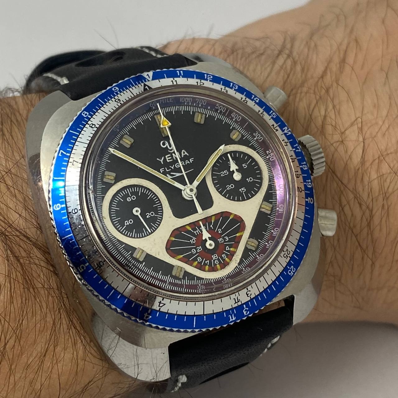 VINTAGE YEMA FLYGRAF CHRONOGRAPH MANUAL WIND VALJOUX 7736 39MM
