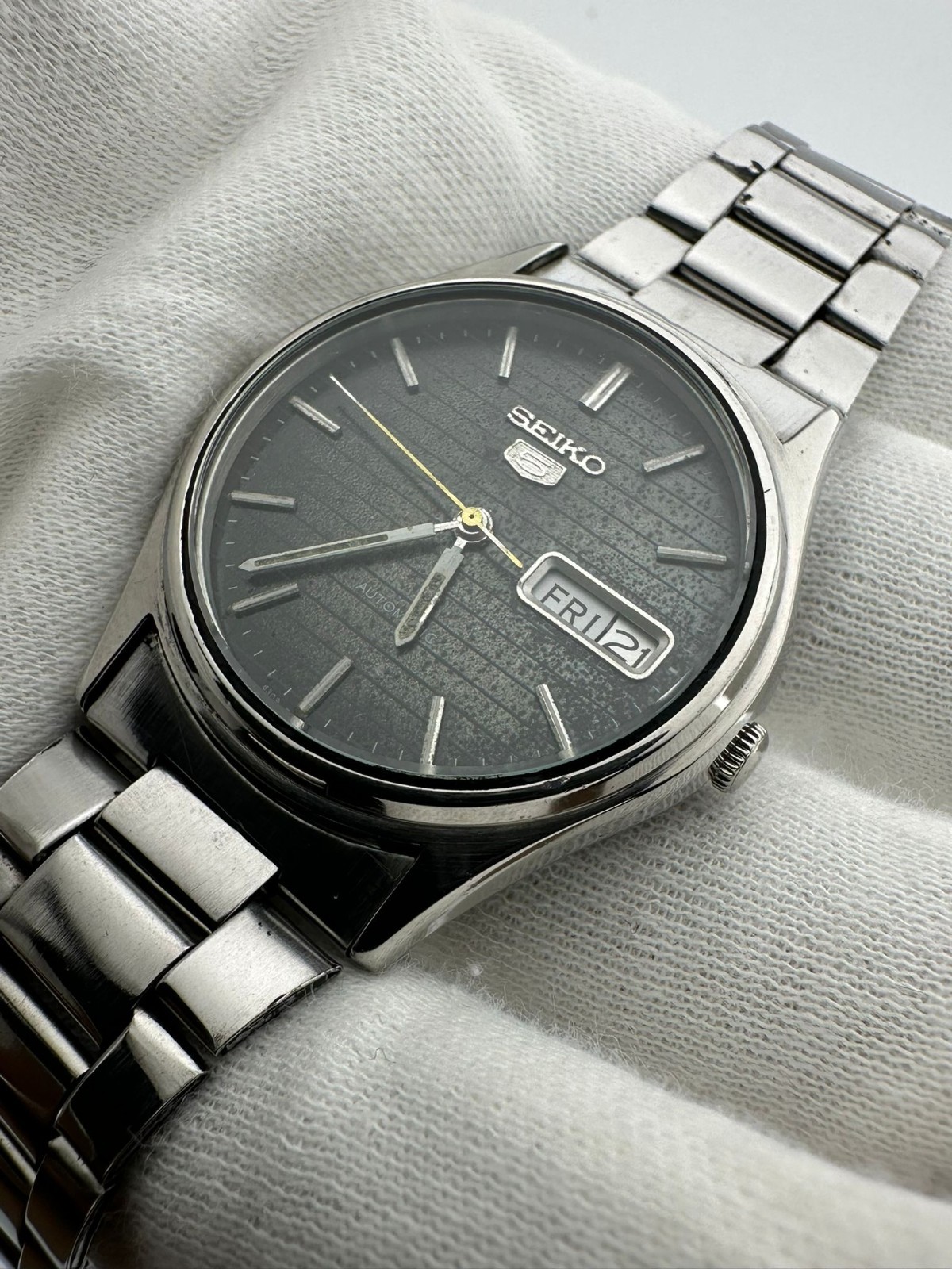 Vintage Seiko 5 Automatic Authentic Japan Made Men’s Wrist Watch