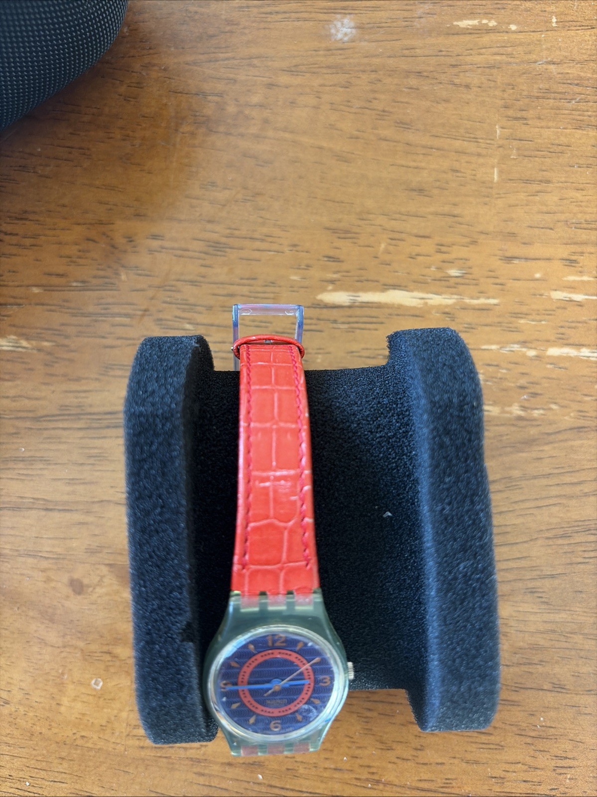 Swatch Quartz Analog Wristwatch Red Plastic Strap Compass Dial