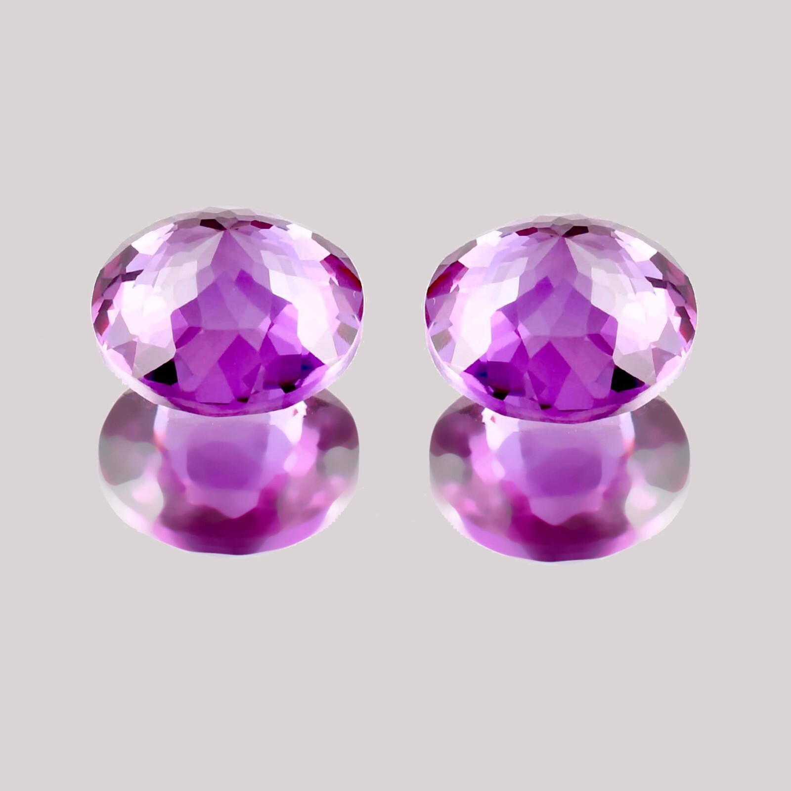 1 Pair 15 x 15 MM Flawless Natural Color Change Alexandrite Gems GIT Certified