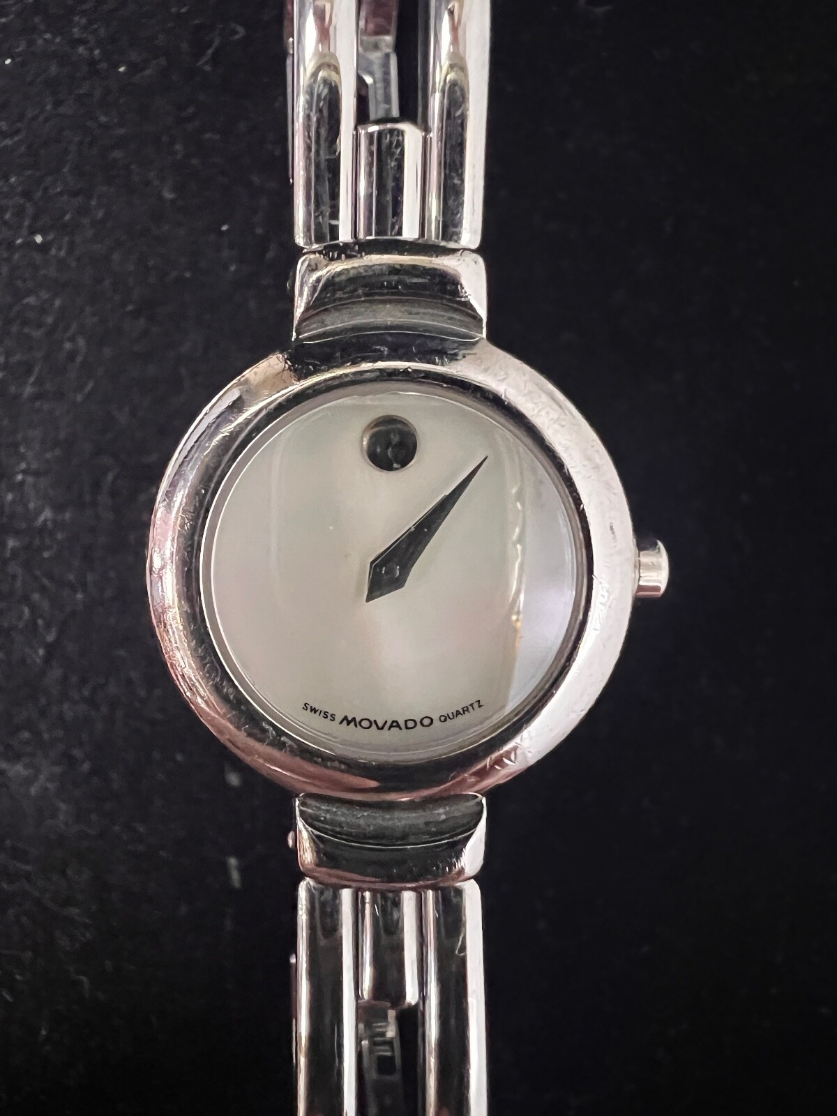 Movado Bela Women’s Watch – Timeless Elegance with Mother-of-Pearl Dial
