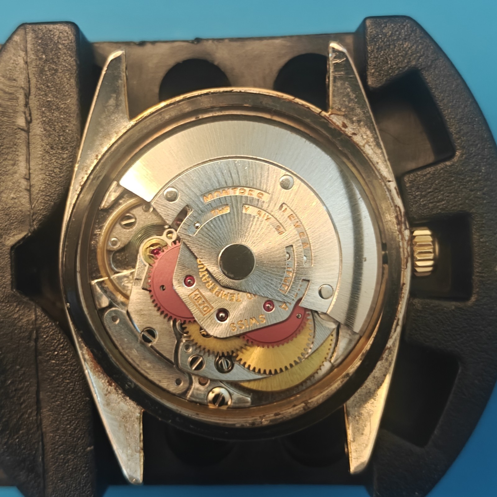 Vintage Rolex Oyster Perpetual Date 1550 Gold Shell Cal. 1570 Automatic 34mm