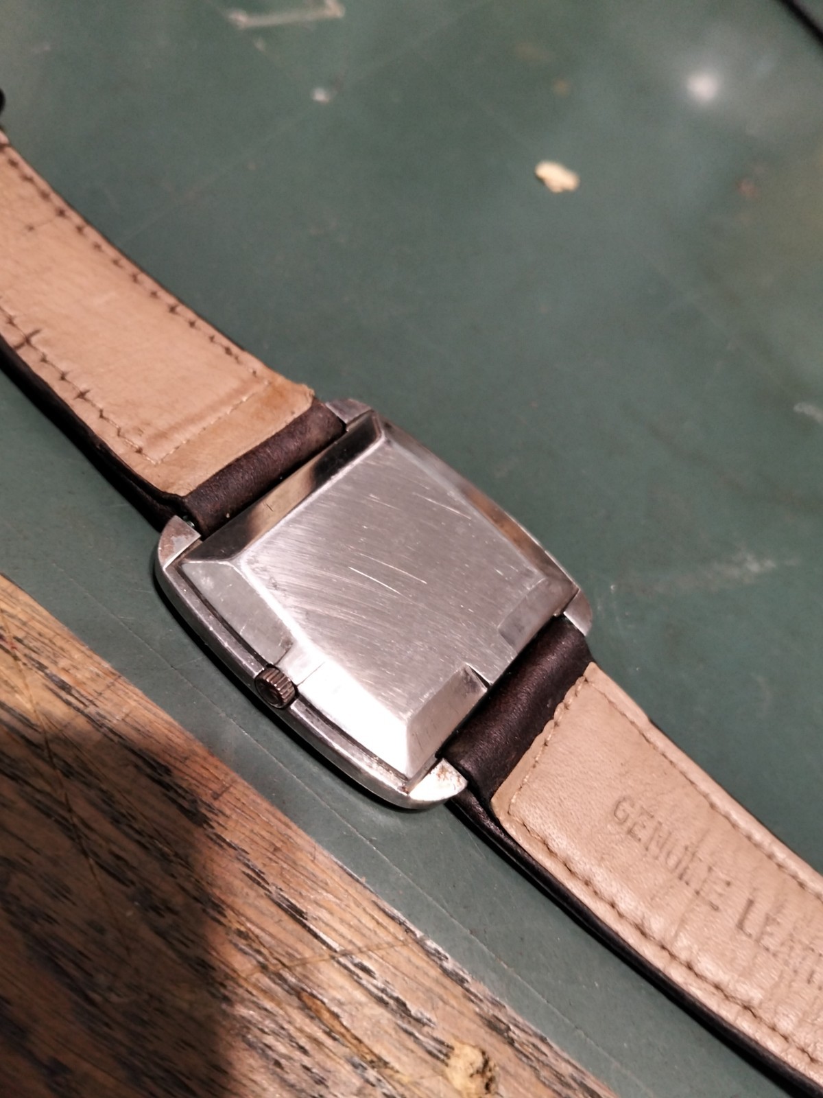 omega de ville men