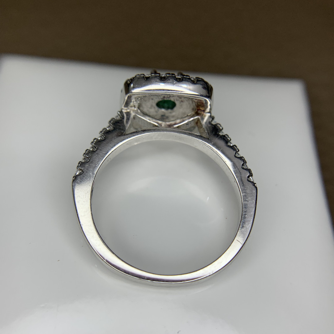 Natural 22 Carat Vivid Green Emerald Designer Ladies Ring – 925 Sterling Silver