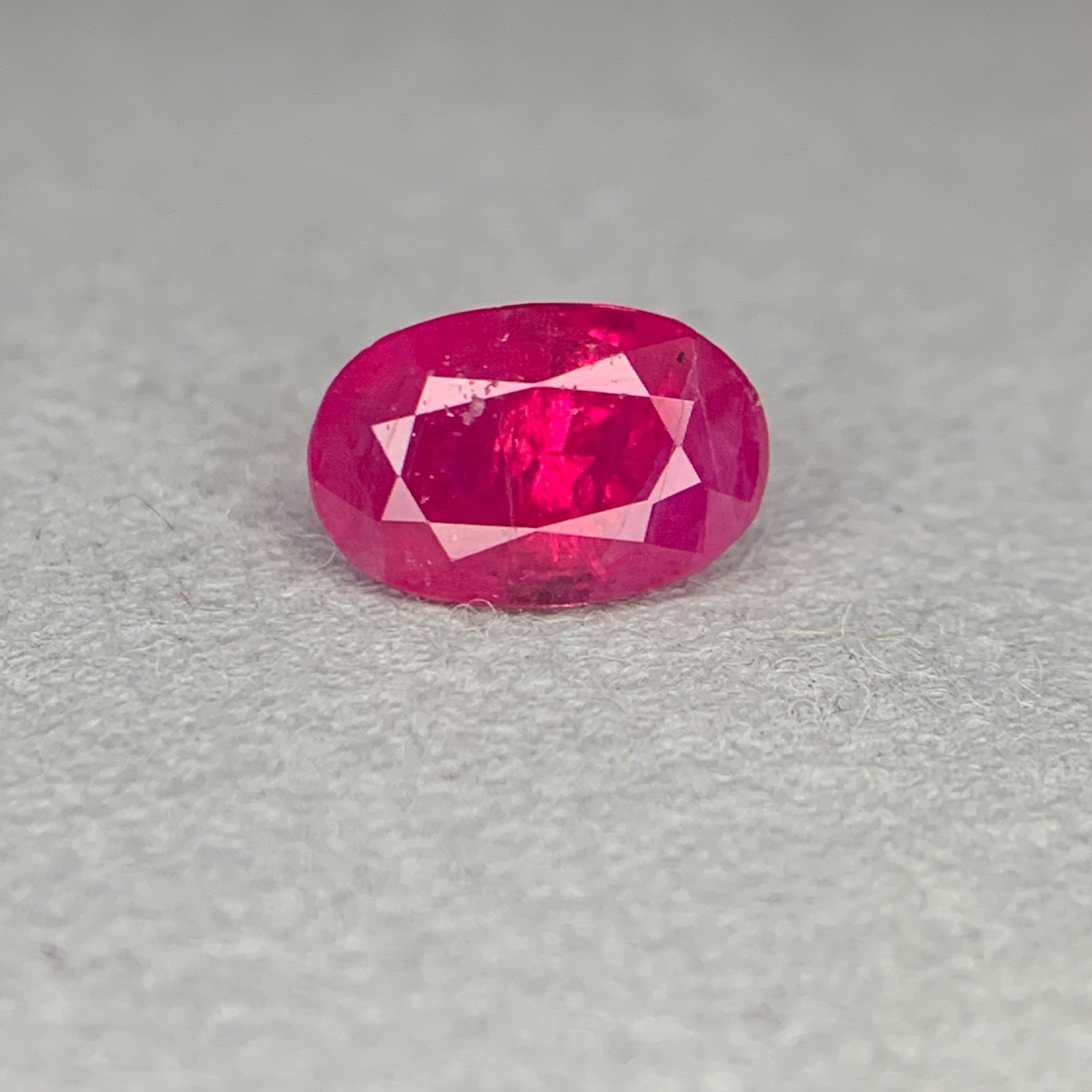 Natural Faceted Ruby Oval Cut Loose Gemstone-1.39 Carats