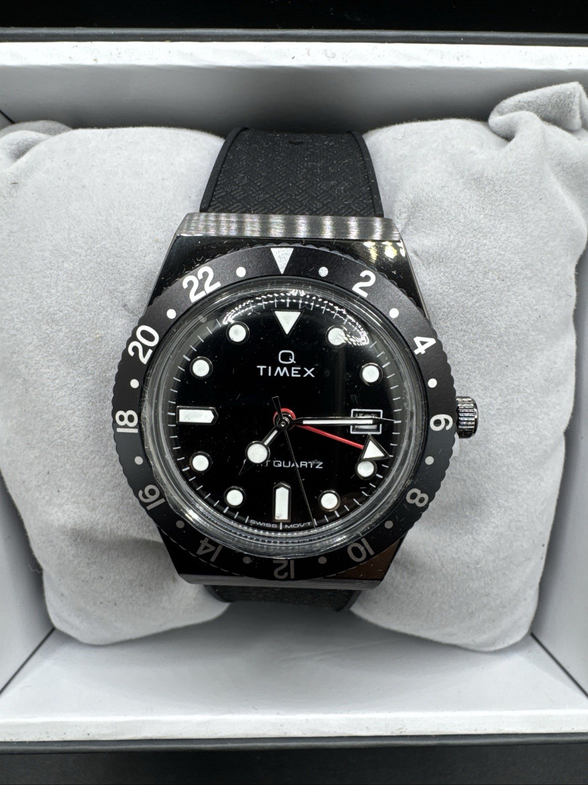 Q Timex GMT Reissue Black Grey 38mm 5ATM Watch TW2V38200 Bruce Wayne