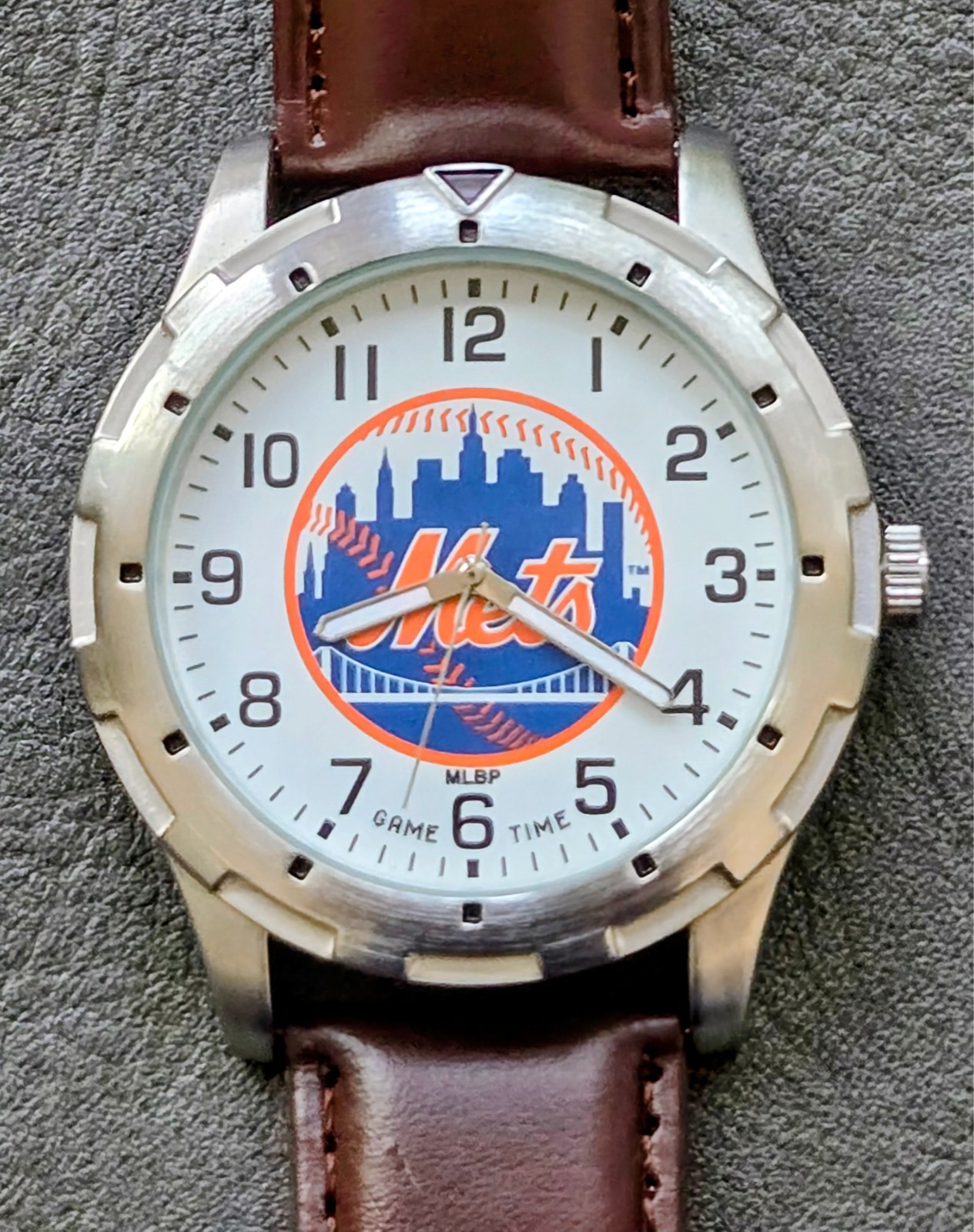New York Mets MLBP “Game Time” Wristwatch – Stainless Steel Case – Collectible