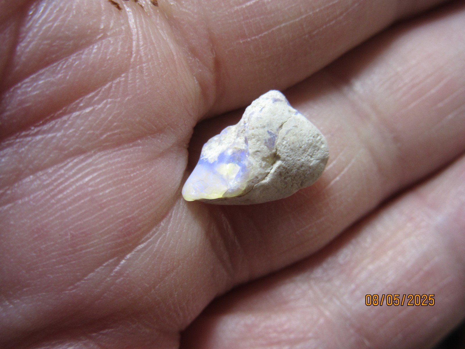 2 Pieces Australian Lightning Ridge Opal 7/16″ Rough Collectible TPALROR-1