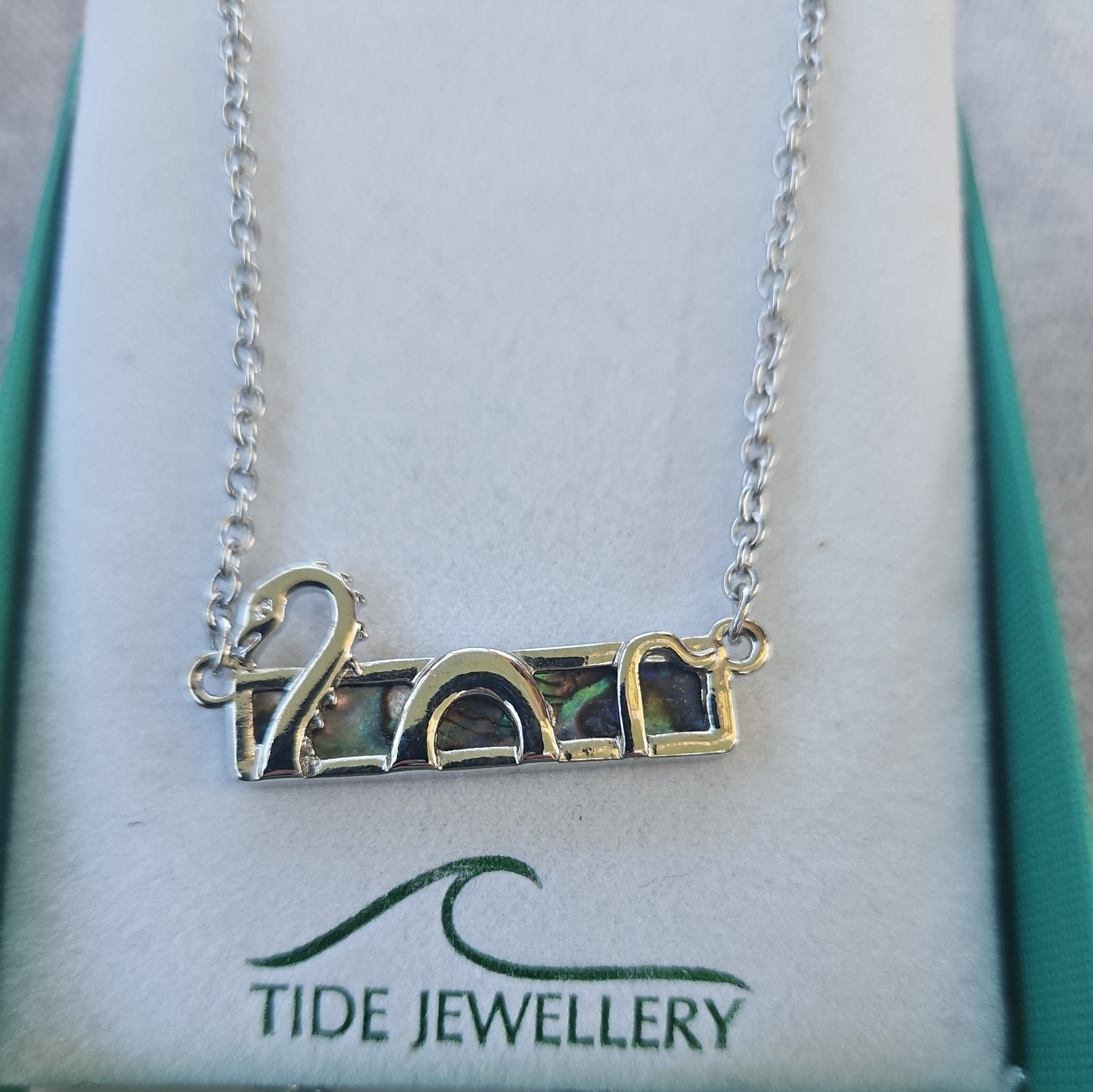 Tide Jewellery Women’s Pua shell Lockness Monster pendant