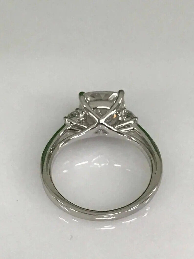 White Diamond 2.80 Ct Cushion Cut Lab-Created Wedding Ring 925 Sterling Silver