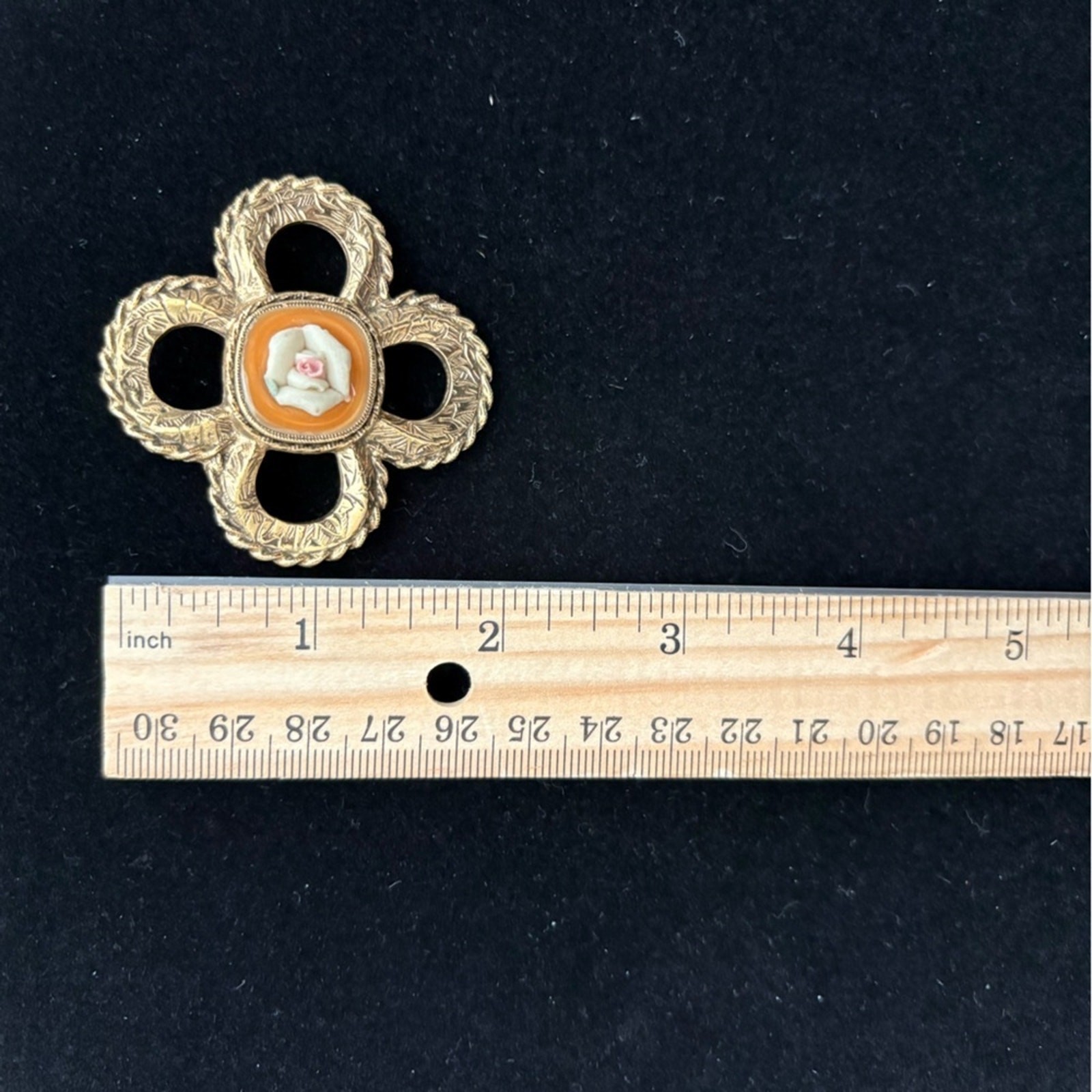 Vintage 1928 2×2 inch Porcelain Rose Brooch Pin