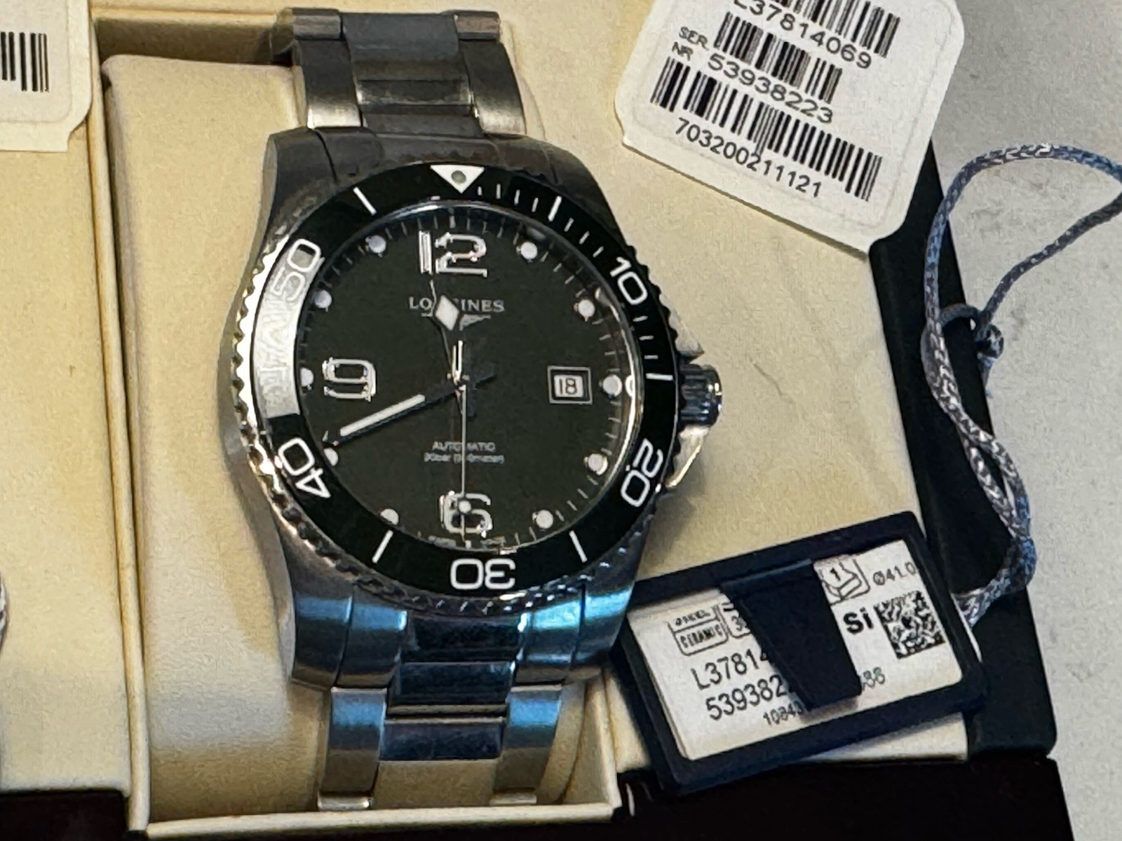 Longines Hydroconquest Automatic Green 41 mm L37814069. IN AMAZING SHAPE!