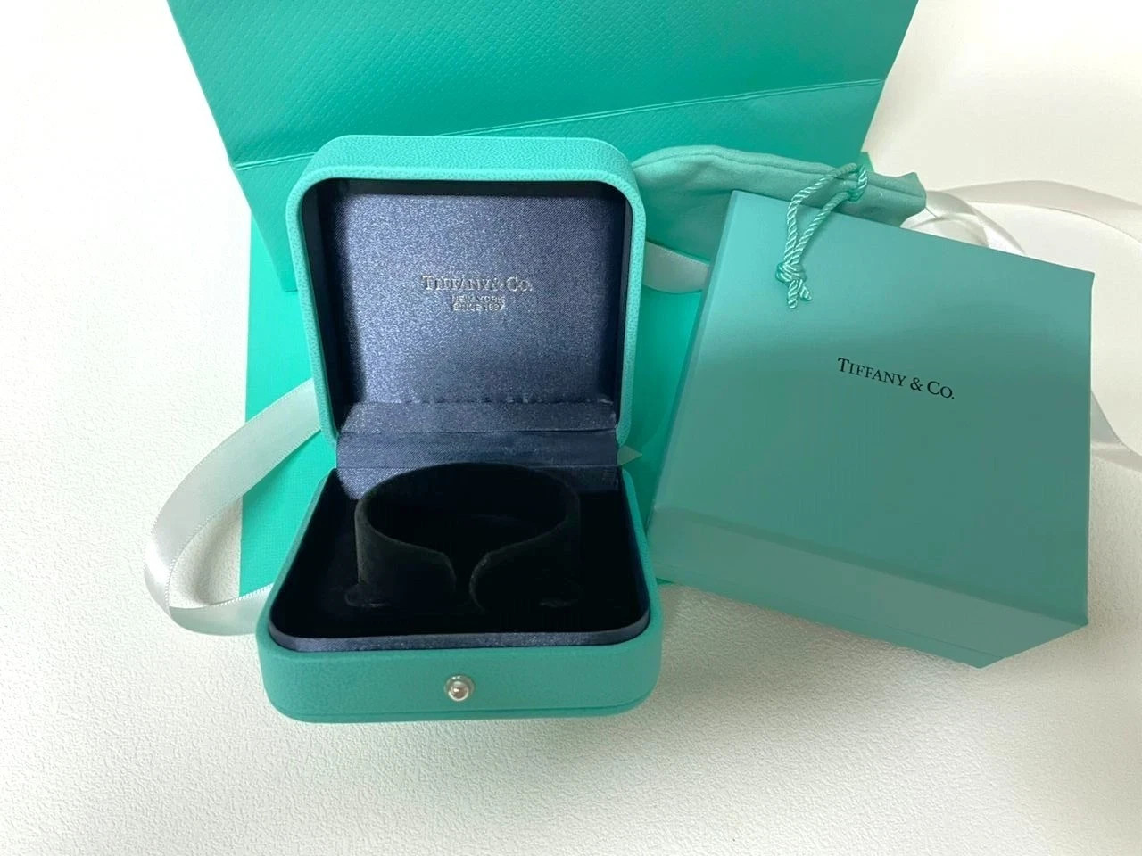 Tiffany & Co Watch or Bracelet Presentation Gift Storage Box in Blue Leather