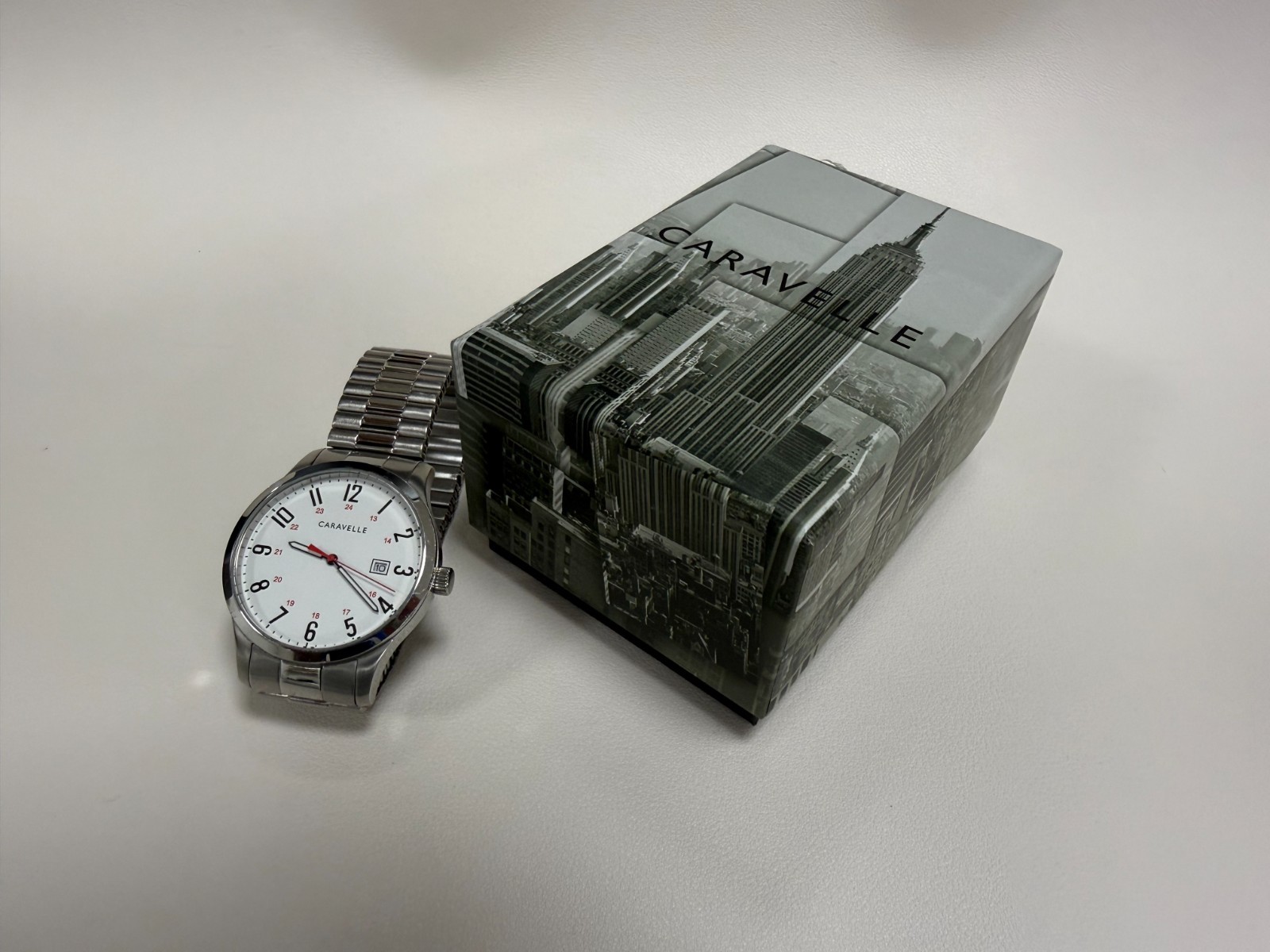 Caravelle Classic Expandable Stainless Men’s Watch Vintage 43B153, All Set