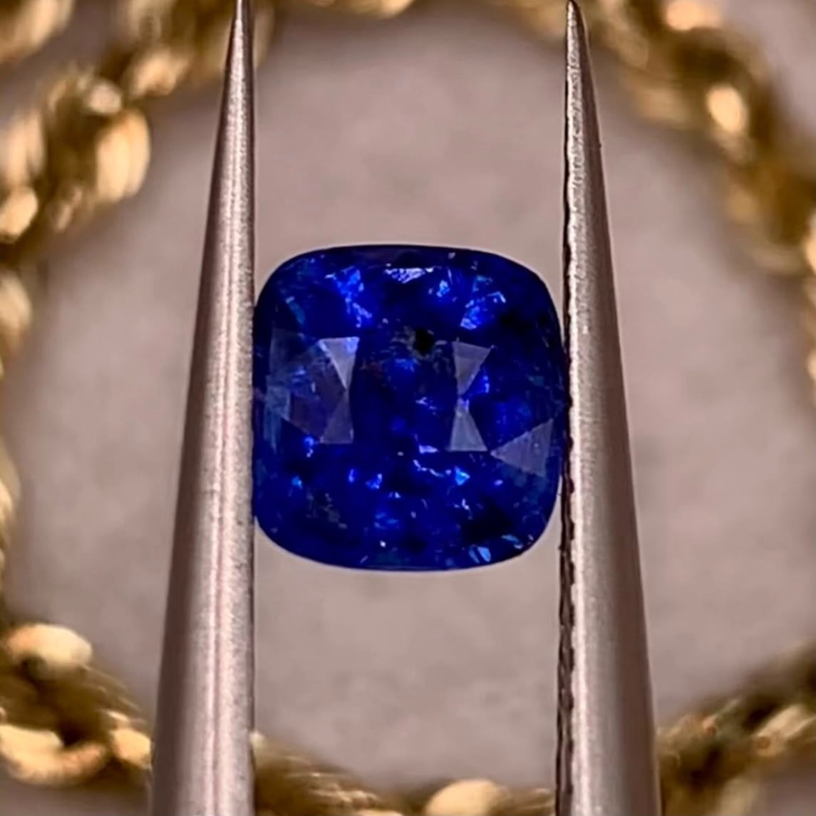 GFCO Certified 1.06Ct Natural Rare Stunning Royal Blue Sapphire From Sri Lanka