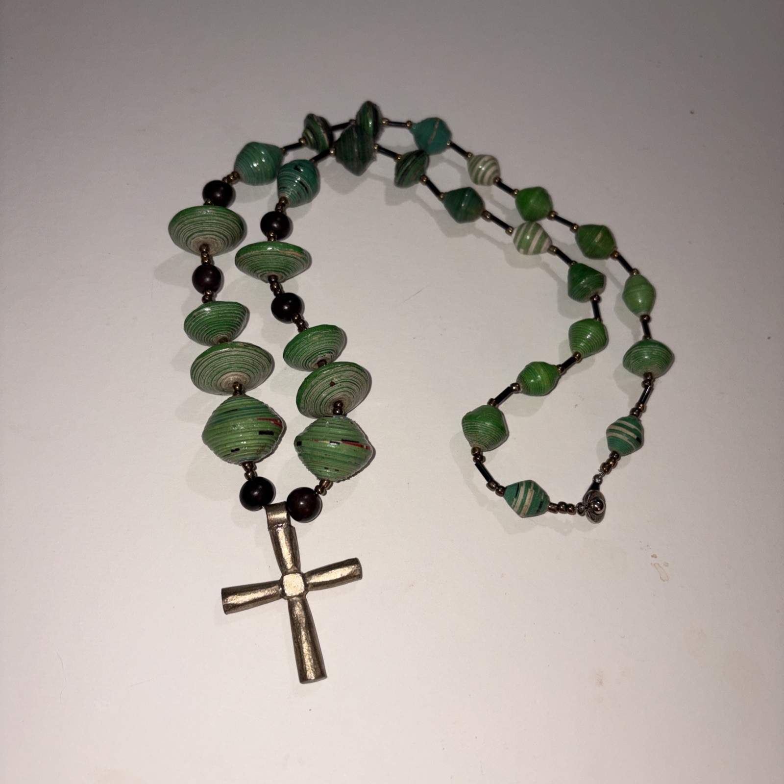 Signed Teng Yue Handmade Green Rolled Paper Bead Cross Necklace Boho Artisan