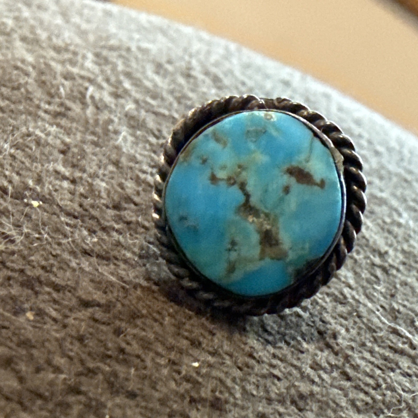 Vintage 925 Sterling And Turquoise Ring 3.2 grams Adjustable Small Size 3.75