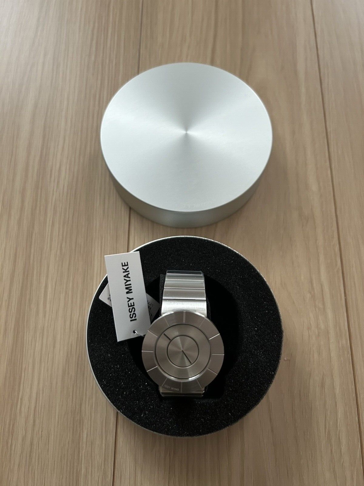 ISSEY MIYAKE TO SILAN001 Men’s Watch Yoshioka Tokujin design Silver