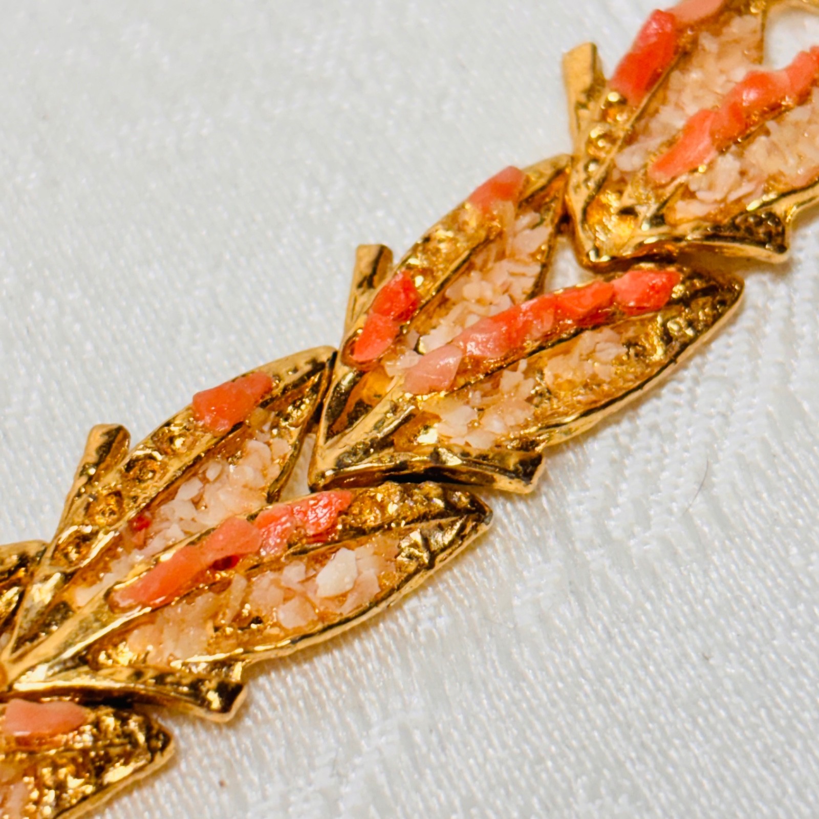 BRACELET orange white stone chips fold over clasp vintage DAMAGE missing chips
