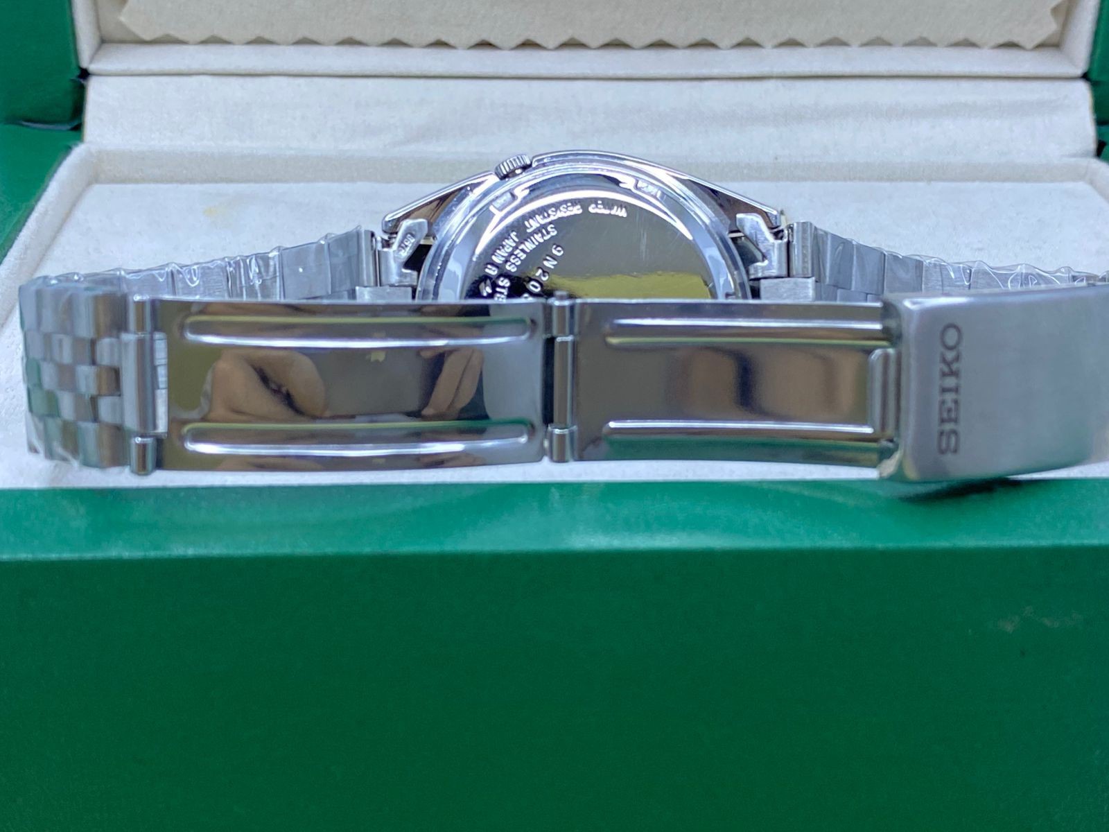 Seiko 5 Automatic 7009-3041 Men’s Day/Date Vintage Japan Watch