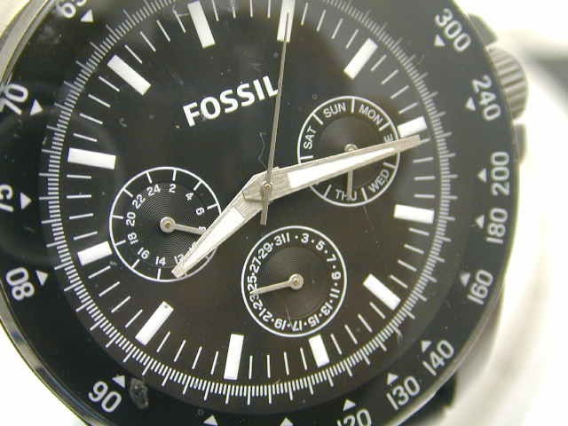 FOSSIL DATE TACHYMETER ENGRAVED BACK LARGE MENS WRIST WATCH 53 X 47 MM