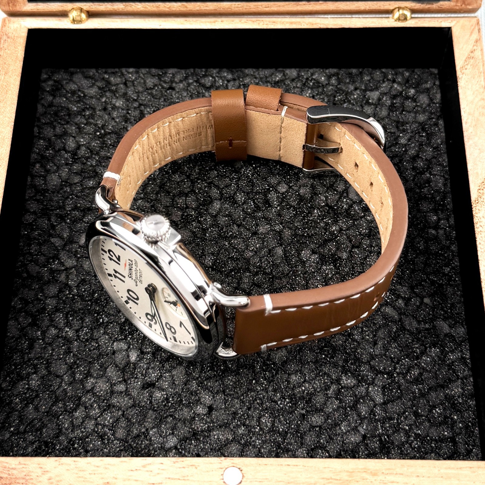 Shinola Runwell Watch 41mm Cream Dial Argonite 1069 Men’s Watch S0110000110