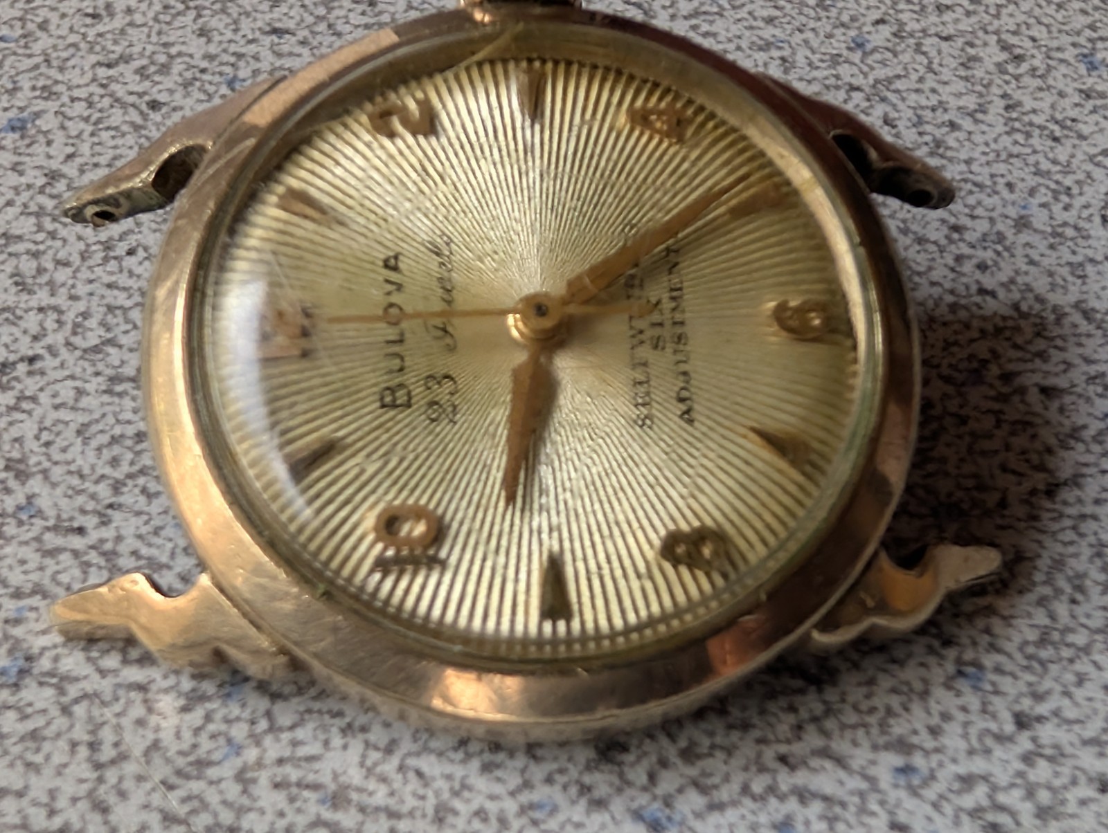 c1950’s BULOVA 23J 6 ADJUSTMENT SELF WINDING WATCH~KEEPS TIME REPAIR or PARTS